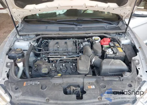 2019 Ford Taurus Limited z USA, uszkodzony, nr VIN 1FAHP2F81KG107582